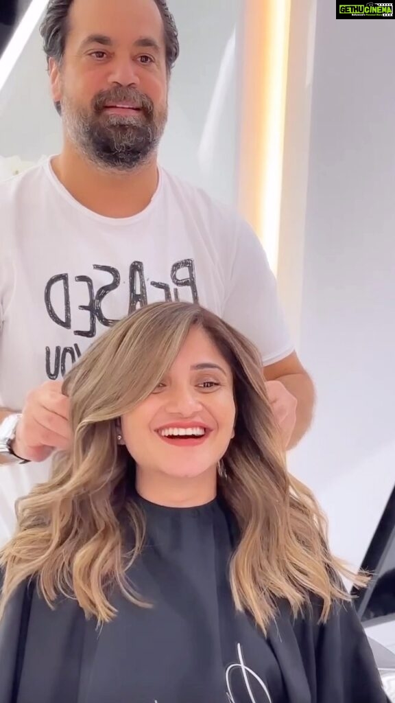 Karunya Ram Instagram - 🇮🇳🇦🇪🇱🇧There’s nothing like new hair to make you feel confident and beautifull 💖 finally did my stunning Hair transformation with my fav @mounir the god father of Hairstylist 😍🤗🎊🤟🏼🥰 : : I think from india🇮🇳 am the only one most luckiest person to get an opportunity to collaborate with this amazing & great Hairstyling #mounir feels great & lucky🤗 : : complete transformation vidoe soon will be on my YouTube channel 😀 : #karunyaram #milkybeautykarunyaram #mounir #mounirhairstyle #mounirhair #dubai🇦🇪 #transformation #newhair #newlook #mounir #mounirhaircolor #trending #viral #trendinghaircolor #trendinghairstyles #meta #instagood #instagram #instafashion #instalove Jumeirah Emirates Towers