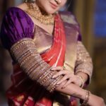 Karunya Ram Instagram - Happy Deepawali to everyone ✨🪔🌟💫 : : Wearing : @amorabybindureddy Jewllry : @aabushanjewellery1941 Director of Photography : @team_amstudio Makeup : @nikithaanandmakeup Hair : @hairstyle_by_priya_bangalore : : #karunyaram #milkybeautykarunyaram #actress #deepawali #sari #traditional #vibes #cute #beautiful #trending #viral #singarasiriye #kantara #myversion