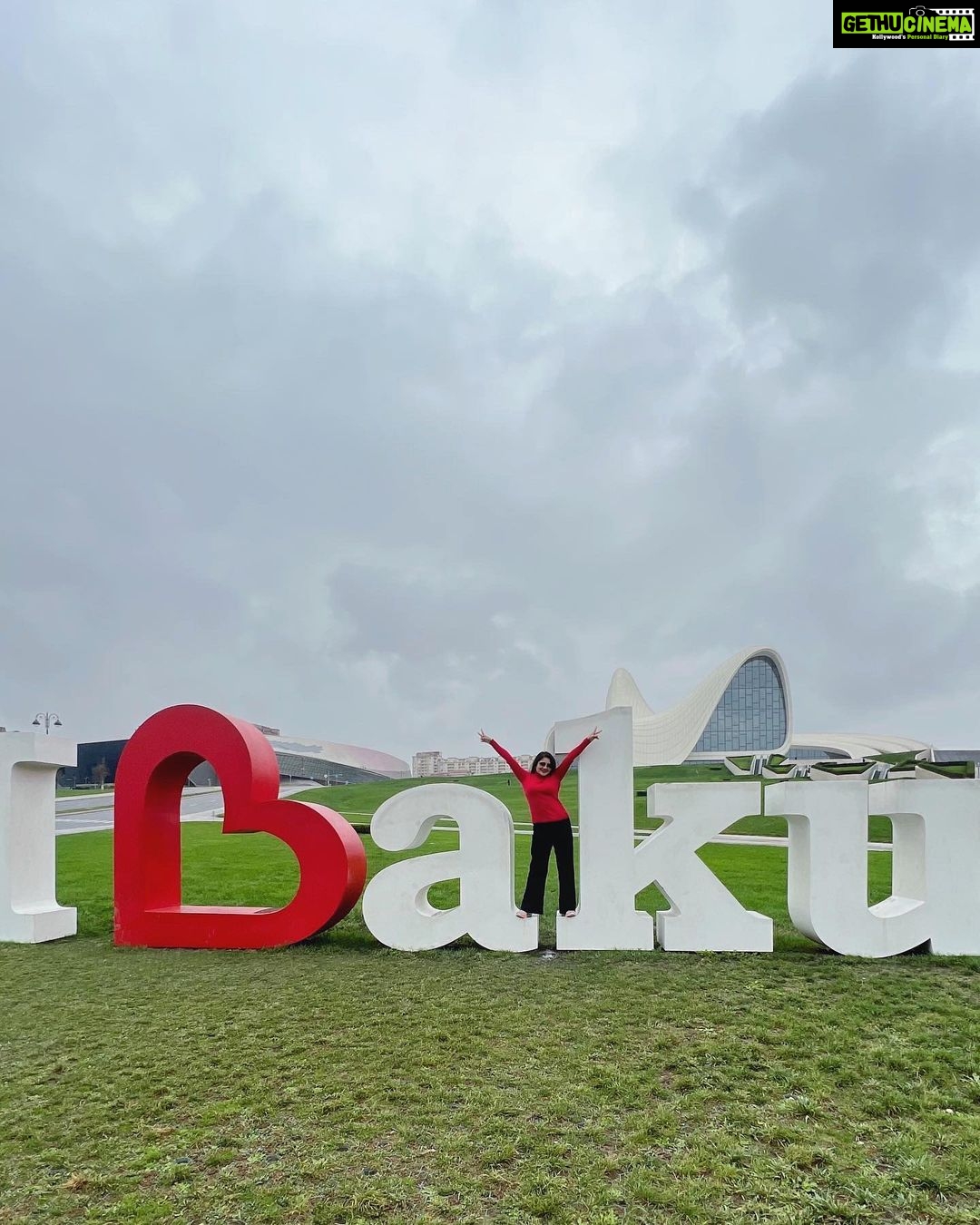 Karunya Ram Instagram - Baku 🇦🇿u have all my love and ♥️ : : #karunyaram #milkybeautykarunyaram #baku #azarbaijan #vecation #love #instagram #instagood #meta #pic #holiday #explore #memories Heydar Aliyev Center