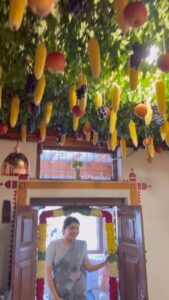Karunya Ram Instagram - Happy Vijay dashami to all 🧿💐🎉🤗🙏🏻🫶🏼 : : : #karunyaram #milkybeautykarunyaram #actress #navaratri Mysore, Karnataka