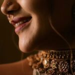 Karunya Ram Instagram - BTS FROM KARUNYA RAM SHOOT🥰 #bts #btsmakeup #btsphotoshoot #devasena #queen #darbar #makeuplook #reelitfeelit #reelkarofeelkaro #nikithaanandmakeupstudio #nikithaanandmakeupstudioandacademy