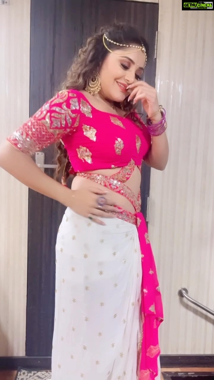 Karunya Ram Instagram - Madanari ππ€ : : Costume : @laxmikrishnaofficial Makeup : @makeoverbysamridhi_ram Hair : @makeover_by_chitra_ : : #karunyaram #milkybeautykarunyaram #manikechallenge #instareels #trending #viral #instagood #instalike #beautifull #gorgeouse #cute