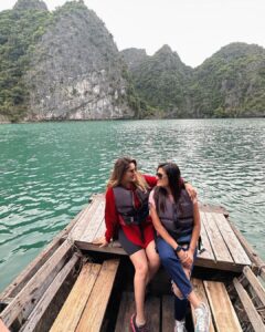 Karunya Ram Instagram - Ha long bay Wht a beauty 🇻🇳 u have my ♥️
:
:
#karunyaram #samridhiram #sisters #vietnam #halongbay #vacation #memories #travel