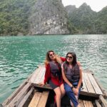 Karunya Ram Instagram - Ha long bay Wht a beauty 🇻🇳 u have my ♥️ : : #karunyaram #samridhiram #sisters #vietnam #halongbay #vacation #memories #travel Hạ Long Bay