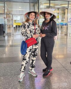 Karunya Ram Instagram - Wow agin made tis happn to visit new country n mke it some beautifull memories 🇻🇳 
:
:
:
#karunyaram #samridhiram #honai #vietnam #travel #explore #memories #vacation