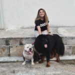 Karunya Ram Instagram - Wit my Simba and Bagheera 🤍🖤 : : #karunyaram #milkybeautykarunyaram #simba #bagheera Raja Rajeshwari Nagar, Bangalore South