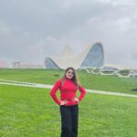 Karunya Ram Instagram - Baku 🇦🇿u have all my love and ♥️ : : #karunyaram #milkybeautykarunyaram #baku #azarbaijan #vecation #love #instagram #instagood #meta #pic #holiday #explore #memories Heydar Aliyev Center