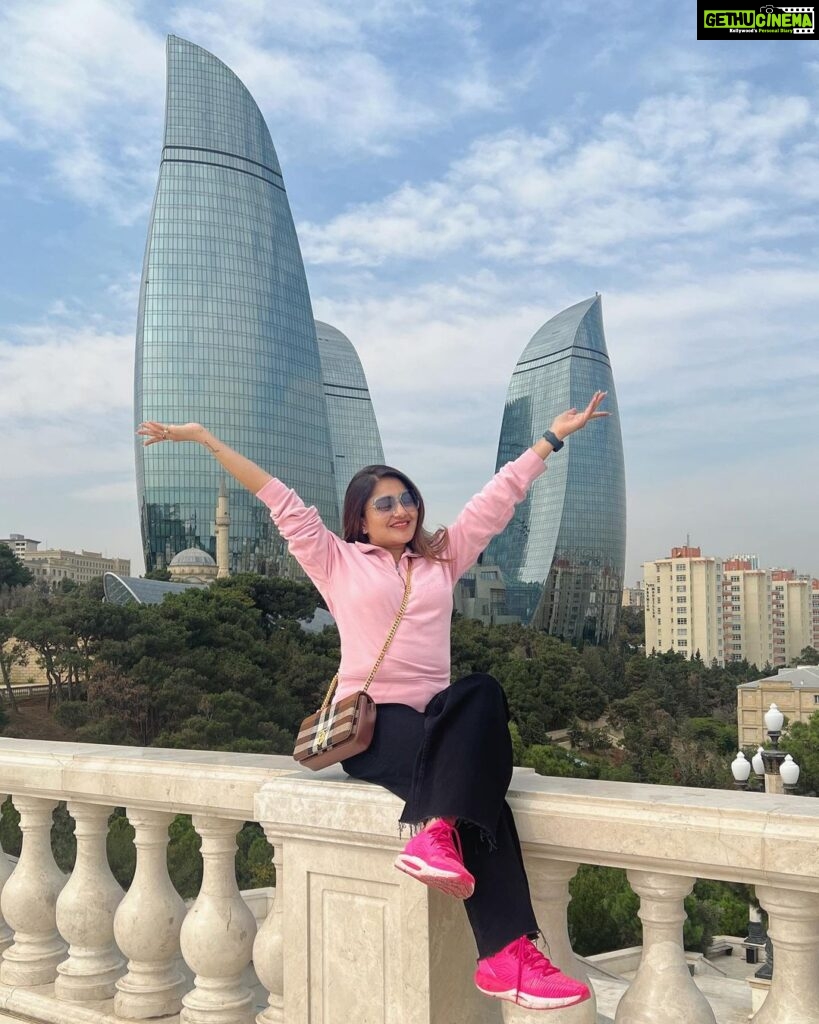 Karunya Ram Instagram - When you leave a beautifull place,you carry it with you wherever you go.♥️🇦🇿 : : : #karunyaram #samridhiram #azarbaijan #baku #vacation #instagood #sisters #love #memories #beautiful #country #meta #actress #traveler #burberry #karllagerfeld #underarmour Baku, Azerbaijan