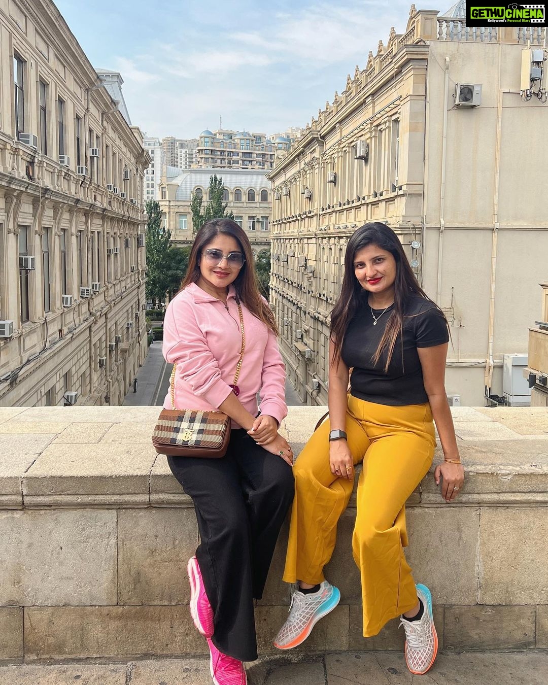 Karunya Ram Instagram - When you leave a beautifull place,you carry it with you wherever you go.♥️🇦🇿 : : : #karunyaram #samridhiram #azarbaijan #baku #vacation #instagood #sisters #love #memories #beautiful #country #meta #actress #traveler #burberry #karllagerfeld #underarmour Baku, Azerbaijan