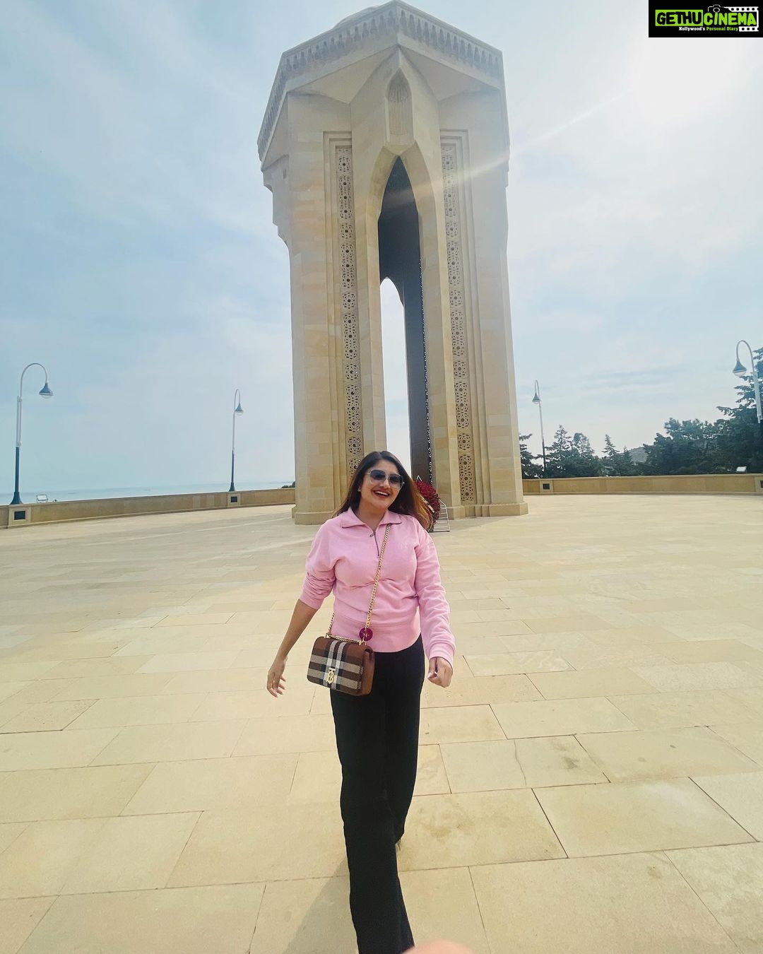 Karunya Ram Instagram - When you leave a beautifull place,you carry it with you wherever you go.♥️🇦🇿 : : : #karunyaram #samridhiram #azarbaijan #baku #vacation #instagood #sisters #love #memories #beautiful #country #meta #actress #traveler #burberry #karllagerfeld #underarmour Baku, Azerbaijan