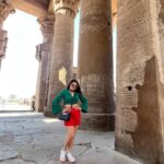 Karunya Ram Instagram - My best memories are the ones we make togather ♥️🥰🤗 : : #karunyaram #samridhiram #sisters #bonding #love #memeories #vacation #egypt Temple Of Kom Ombo