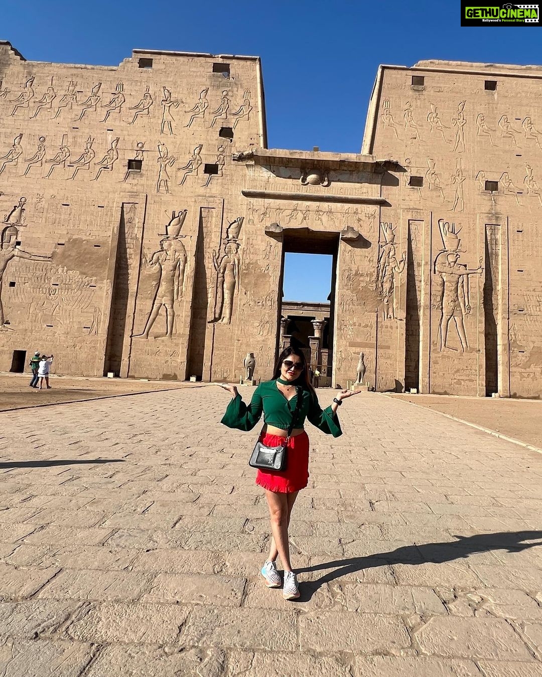 Karunya Ram Instagram - My best memories are the ones we make togather ♥️🥰🤗 : : #karunyaram #samridhiram #sisters #bonding #love #memeories #vacation #egypt Temple Of Kom Ombo