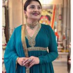 Karunya Ram Instagram – 💚💝
:
:
Wearing : @samridhi.ram 
Jewllry : @aabushanjewellery1941 
Makeup & Hair : @makeoverbysamridhi_ram 
PC : @hithishiuday 
:
:
#karunyaram #milkybeautykarunyaram #aabushanjewellery #traditional #cute #beautiful Indranagar Banglore