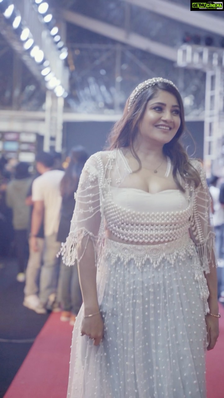 Karunya Ram Instagram - @ikarunya had a blast at #siima2022 held in Bengaluru! . #skyexchange #skyexch @sky_exch_