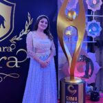 Karunya Ram Instagram - Princess Noorjehan flaunting @siimawards 2022 Day1 🤟🏼🤗🥰 at Namma Bangalore 🧿💐 : : Wearing @label_divya_samal Makeup and Hair @makeup_sachin : : @officialjoshapp @joshapp.kannada #karunyaram #milkybeautykarunyaram #siima2022 #bangalore #karnataka #actress #cute #beautifull #trendingreels #viral Chamara Vajra