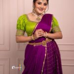 Karunya Ram Instagram - 💚💜🧿 : : Jewllry : @kalyanjewellers_official Makeup : @glorykeithmakeover Hair : @hair_by_vedagururaj Pc : @rainbow_photography_official : : #karunyaram #milkybeautykarunyaram #actress #tradition #indian #beautiful #gorgeous #pretty #halfsaree Raja Rajeshwari Nagar, Bangalore South