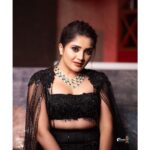 Karunya Ram Instagram - In love wit this look 🤍🖤🧿 Thnk u so much for creating this beautifull outfit @label_divya_samal 🤗🧿 : : @label_divya_samal @makeup_sachin @makeup_sachin @rainbow_photography_official : : #karunyaram #milkybeautykarunyaram #siimaawards2022 #actress #bangalore Home