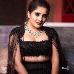 Karunya Ram Instagram - Inframe Actress : @ikarunya😍 Picture Courtesy : @rainbow_photography_official Designer : @label_divya_samal Clicked by : @kiran_shivaraj_ . . . . . #portrait #portraitphotography #moodyports #pursuitofportraits #agameoftones #portrait_ig #dailyportrait #picturesofindia #indiapictures #India #bongbeauties #bonglovers #fashion #saree #lightroommasters #photoshop #retouching