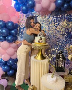 Karunya Ram Instagram - ♥️🧿🎊 wit am my people 🤘🏼
:
:
#karunyaram #milkybeautykarunyaram #actress #birthday #august10