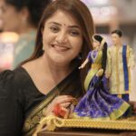 Karunya Ram Instagram - Happy Dasara to all 🎉💐🩷🧿
