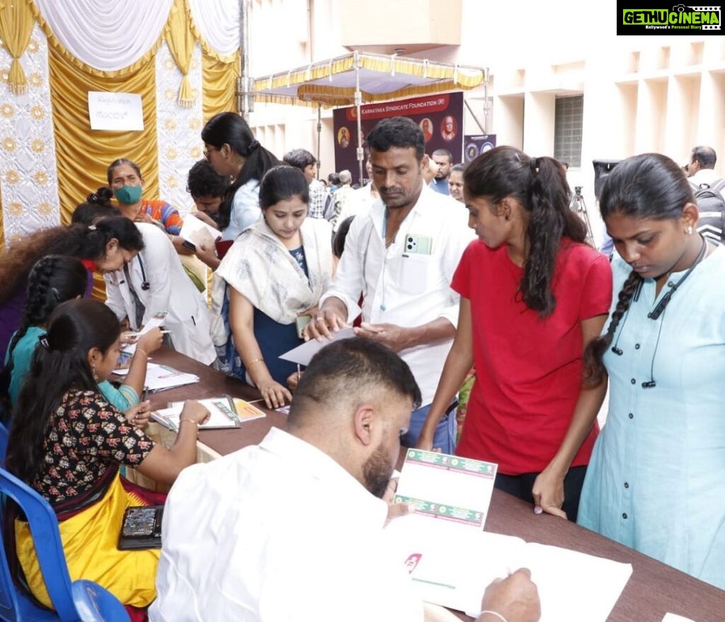 Karunya Ram Instagram - Thanking all in contributing to make this events successfull I’m glad to announce that over 1000 people have pledged to donate their organs ….immensely thankful and my gratitude to Srimati Ashwini Puneeth Rajkumar Madam and Action Prince Dhruva Sarja sir for your wonderful support and gesture…. Requesting all to support and give us strength to make more such evnents successful ….. 🫶🏼🙏🏻💐 : : : #karunyaram #milkybeautykarunyaram #samskartrust #karnatakadyndicatefoundation #organ #donation #socialwork #kimshospital Kims Hospital, K.R. Road,