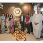 Karunya Ram Instagram - Congratulations & Happy to inaugurate the second branch of @houseof.raadhya_sarees In RR Nagar ,Being a married women and becoming a entrepreneur takes a hell lot of effort & may your story serve as an inspiration to all other women out there dear Ranjitha 💐💐🤗❤️ : : Saree : @houseof.raadhya_sarees @umesh__photography___ : : #karunyaram #milkybeautykarunyaram #raadyasaree #sareelove Raja Rajeshwari Nagar, Bangalore South