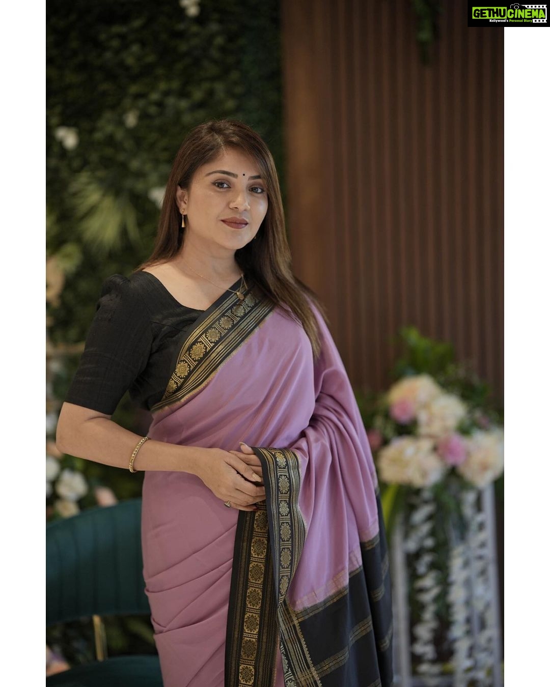 Karunya Ram Instagram - Saree love 🥻❤️🥰🤗 : : @houseof.raadhya_sarees @umesh__photography___ Raja Rajeshwari Nagar, Bangalore South