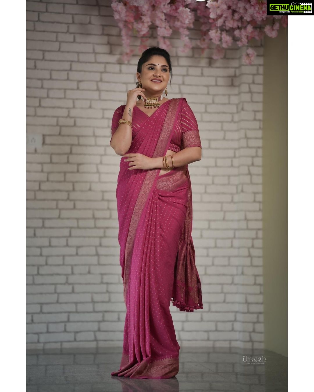 Karunya Ram Instagram - 🩷💕💞💖💝 : : : #karunyaram #milkybeautykarunyaram #saree #trending #viral #cute #beautyful #imdianbride
