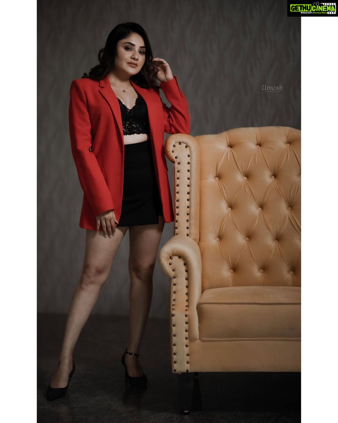 Karunya Ram Instagram - 🖤💛❤️ Raja Rajeshwari Nagar, Bangalore South