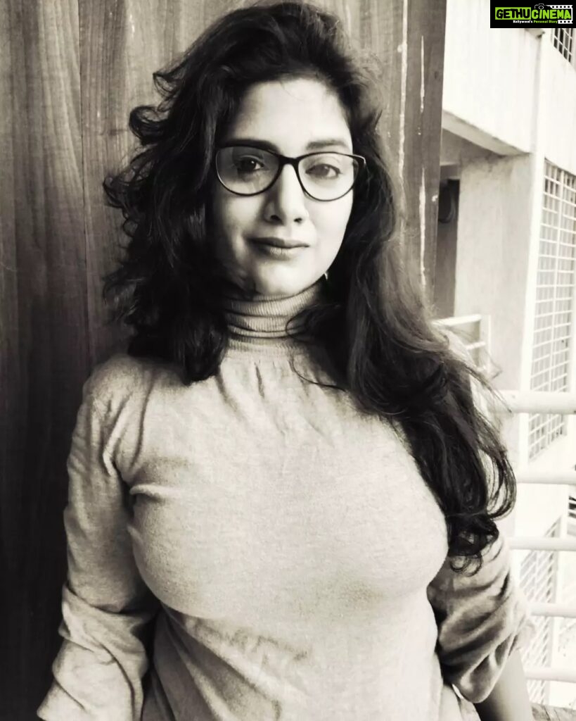 Kavita Radheshyam Instagram - The 'Nasheela Nasheela' Look?
