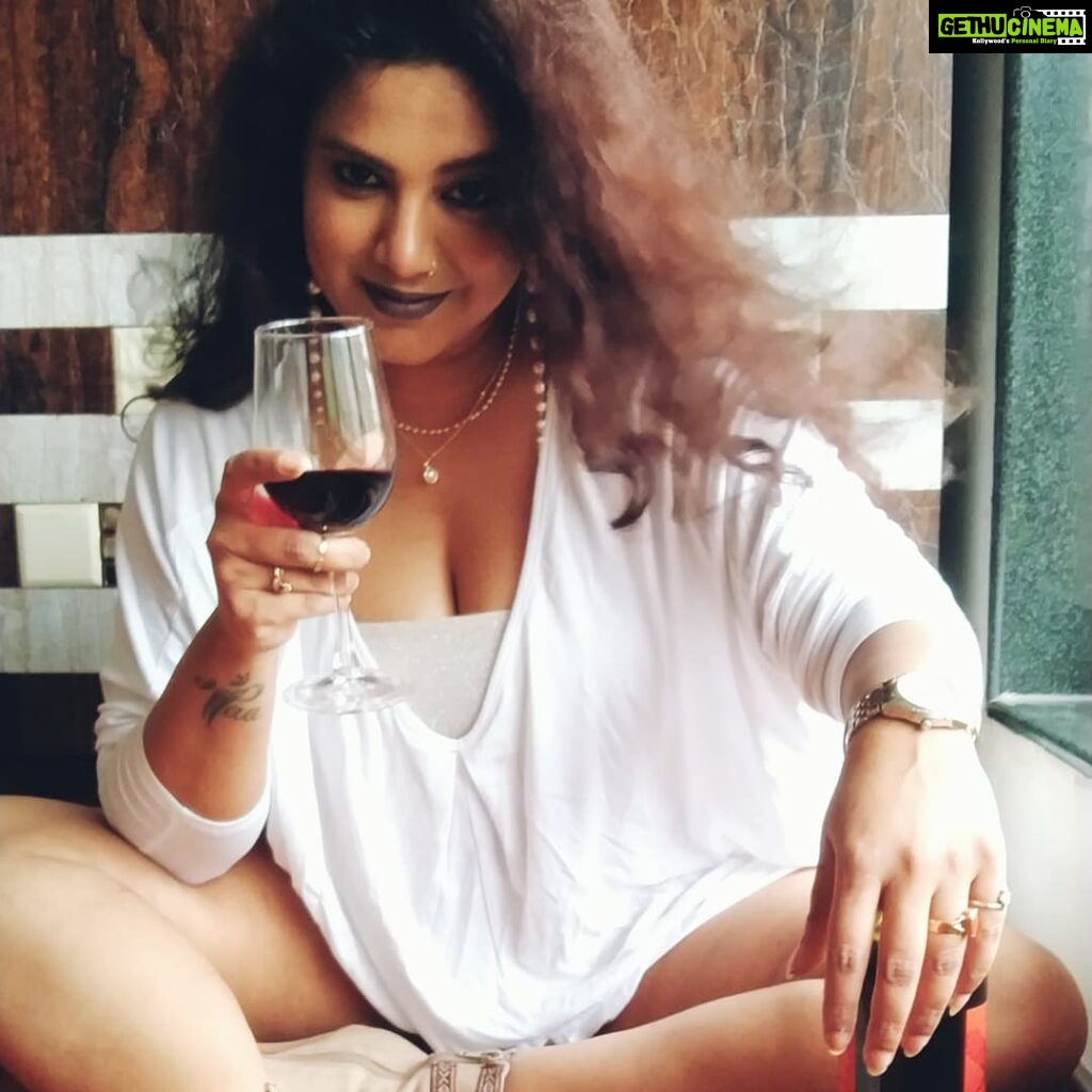 Kavita Radheshyam Instagram - Wine And Me (Again) ❤