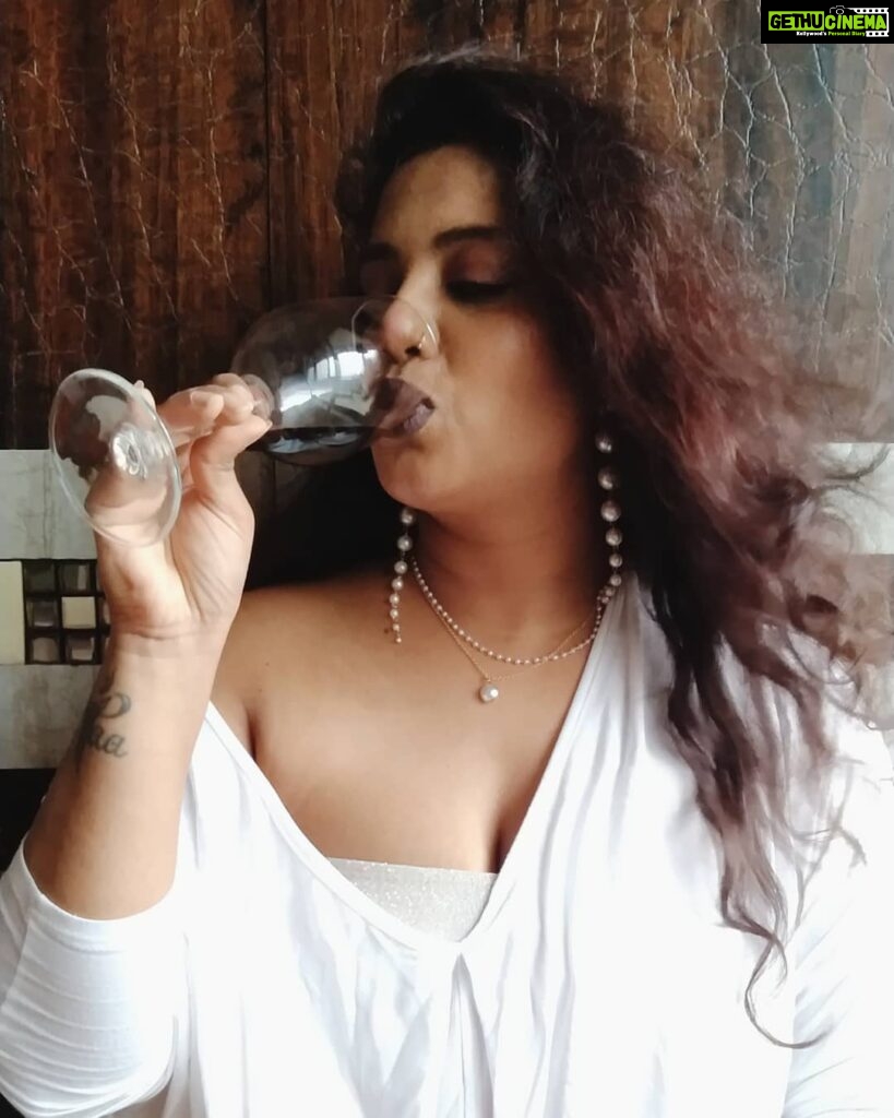 Kavita Radheshyam Instagram - Wine And I..