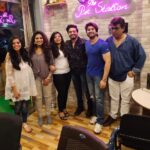 Kavita Radheshyam Instagram - देखो ऐसे होती है Creative Party.. @niveditabasu @vakilsharmachitra @rohinivakilkapoor @directorfaisalsaif @kavya1403 @shaanmishra1 @nishantpandeyworld At: @thepetstation2021 @snehanamanandi