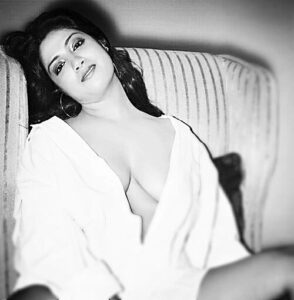 Kavita Radheshyam Instagram - We deserve whatever we say we deserve!! Picture courtesy: @directorfaisalsaif ♥️ #U&I