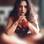 Kavita Radheshyam Instagram - Leave everything on God, he is watching everyone who are doing bad to you.. He'll reply 🙌 Picture courtesy @directorfaisalsaif ❤️ #U&I