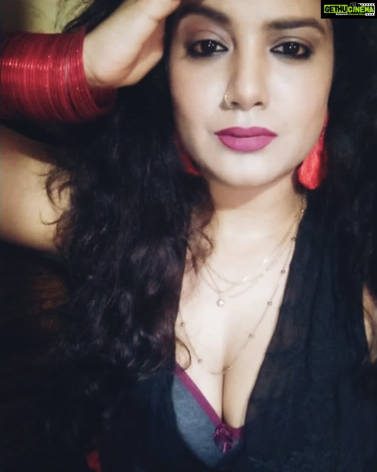 Kavita Radheshyam Instagram - Love me or hate me, either way, I'm gonna shine..