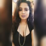 Kavita Radheshyam Instagram – Selfie day ❤️