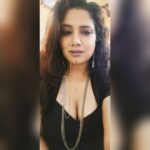 Kavita Radheshyam Instagram - Selfie day ❤️