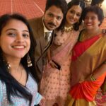 Kavitha Gowda Instagram - Congratulations to Swathi ithihas….. may you find your best friend in eachother & party with your own gang - family …. happy married life & Łódź of love to all of you Ps- sorry guys could not click a picture with the couple …