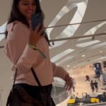 Kavitha Gowda Instagram - My better half ….. #lifeofawife #kavita #kavithagowda #dubai #family #vacation #dubaidiaries #instagram #instareels .. @chandan_kumar_official .