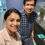 Kavitha Gowda Instagram - @vijayprakashvp complete fan moment.. 😁😁 #bangaloreairport