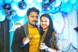 Kavitha Gowda Instagram - Happy birthday AGASTHYA . 

On this occasion we had the pleasure of meeting this cutie pie 
@dhanrajcm_official & 
the beautiful 
@shalini_dhanraj. 

The pandemic had distanced friends and family and I’m thinking distance is good for our safety yet it’s been nearly 2 years we are all living with this virus around . Hoping for a better life for all of us … 🤞🏻
 
Thankyou for having us over Łódź of love to all of you …