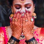 Kavitha Gowda Instagram – Picture credits –  @glamshotz_official 

@praveen_naik07 

Makup – @makeupby_tejashwini
@glamshotz_makeovers

Nail art – @luxurynailroom 

Costum –  @shimmer_designer_studio 
Mehendi – @mehendistoriesbykiran 
Decor –  @______arjun__gowda 
Jewellery – @velvetboxby