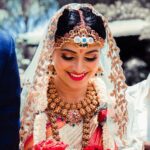 Kavitha Gowda Instagram - That moment beautifully captured ❤️ @chandan_kumar_official ❣️❣️ Picture credits - @glamshotz_official THANKYOU Praveen for capturing our moments so beautifully ❤️❤️ @praveen_naik07 Makup - @makeupby_tejashwini THANKYOU Teju and team for making me look my best for our special day .. ❤️❤️ @glamshotz_makeovers Costum - @shimmer_designer_studio THANKYOU Namratha ❤️❤️ Mehendi - @mehendistoriesbykiran Decor - @______arjun__gowda Jewellery - @velvetboxby @beaded_treasures_jewelry @sreeramajewels