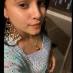 Kavitha Gowda Instagram - Congratulations to Swathi ithihas….. may you find your best friend in eachother & party with your own gang - family …. happy married life & Łódź of love to all of you Ps- sorry guys could not click a picture with the couple …