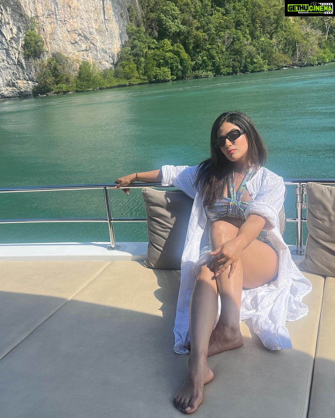 Kavya Thapar Instagram - Nurtured by nature 🌊🌅 Langkawi Island, Malaysia