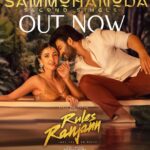 Kiran Abbavaram Instagram - Sammohanuda 🔥 Link in Bio. @iamnehashetty @dir_rathnamkrishna @amrishofficial @shreyaghoshal @divyanglavania @muralikrishnaavemuri @sudheer_mac @rinku166 @venupro @itschavan_ @starlight_entertainments_ @tseriessouthofficial @tseries.official #sammohanuda #rulesranjann