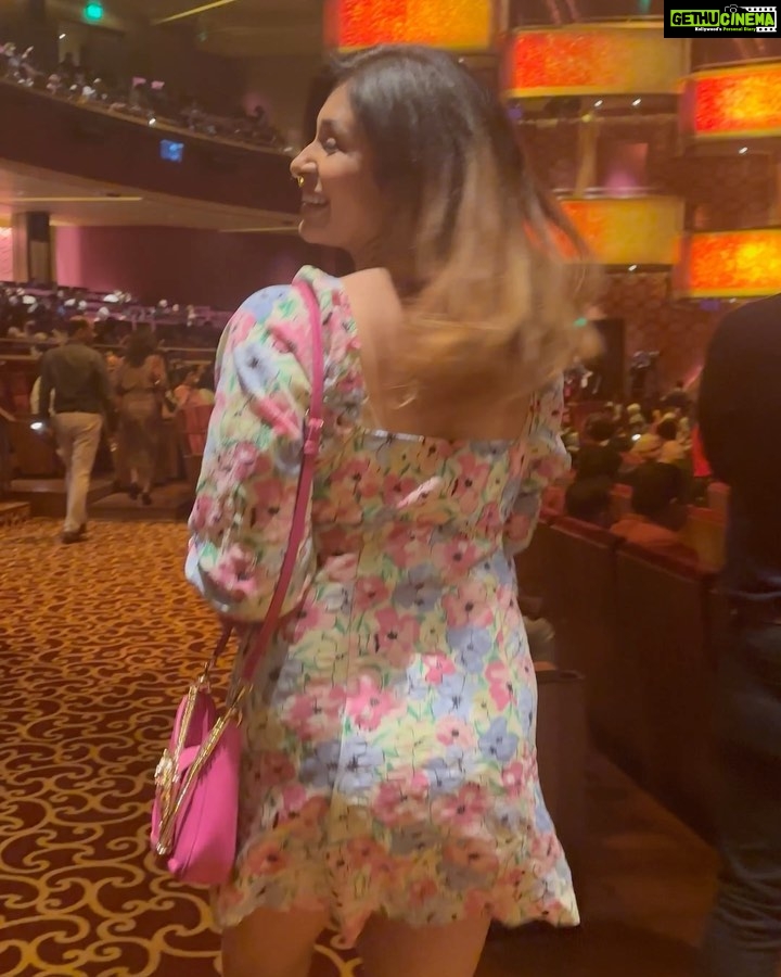 Kishwer Merchant Instagram - I do theatre but watching #WestSideStory was a different experience altogether..changing and moving set/props , the music, the lights, some cute moments and some amazing dance performances.. A must experience the #westsidestory at the @nmacc.india ππ€© #NitaMukeshAmbaniCulturalCentre, #WestSideStory. #WestSideStoryatNMACC AND #THEGRANDTHEATRE @nmacc.india