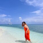Kishwer Merchant Instagram – Mind in Maldives 🤩🥂
Body in Bombay in Viral 😷🥴