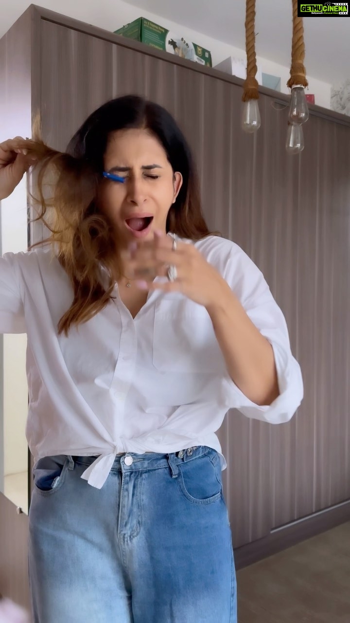 Kishwer Merchant Instagram - REEL gone WROGN😷✌🏻😂